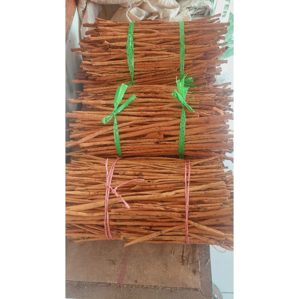 

KAYUMANIS/CINNAMON/BUMBU MASAK/REMPAH