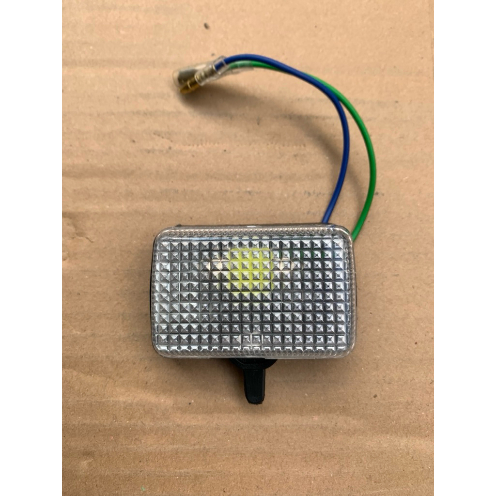 LAMPU PLAFON DEPAN MOBIL SUZUKI CARRY 1.0 EXTRA