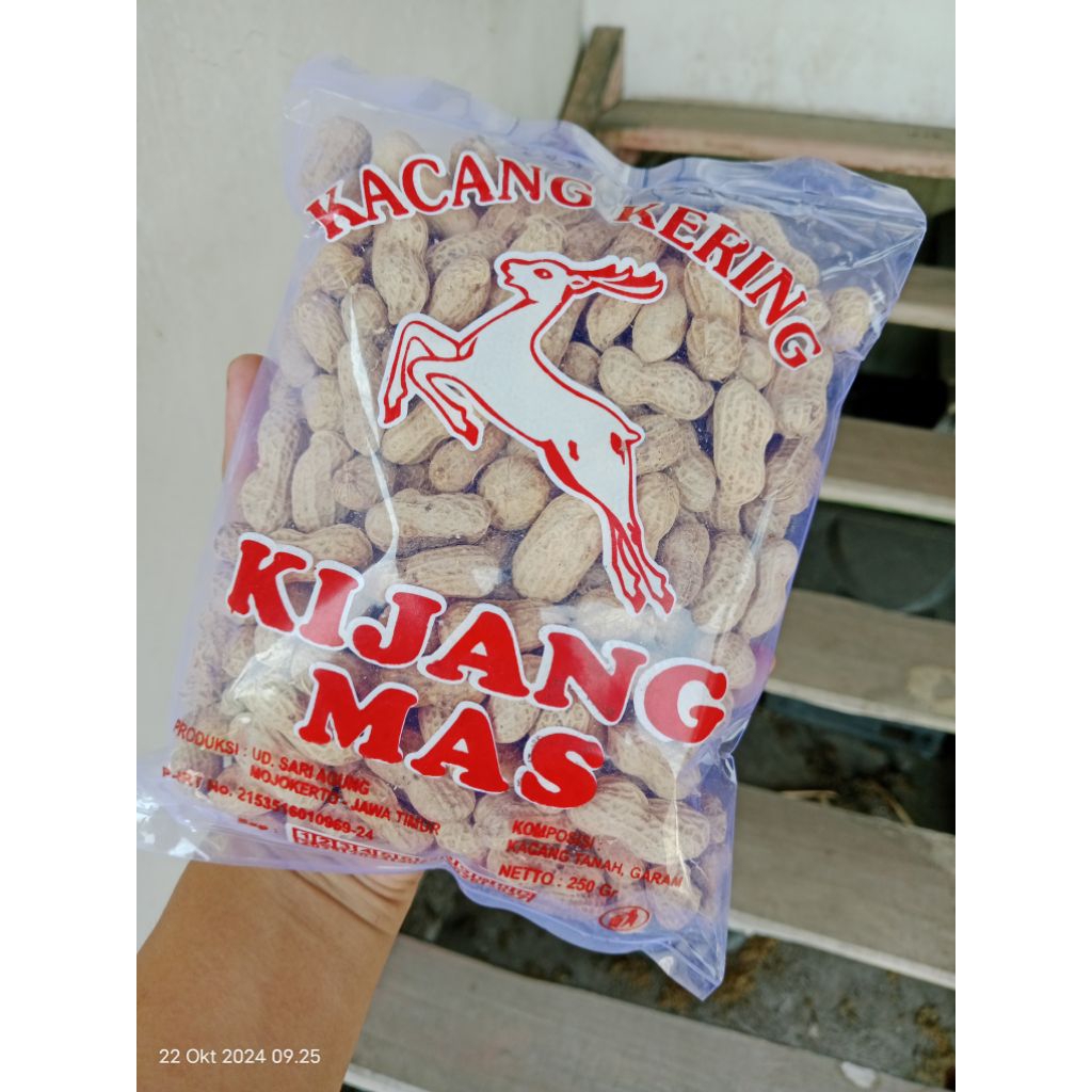 

Kacang Asin / Kacang Kulit Oven 250 Gram Cap Kijang Mas