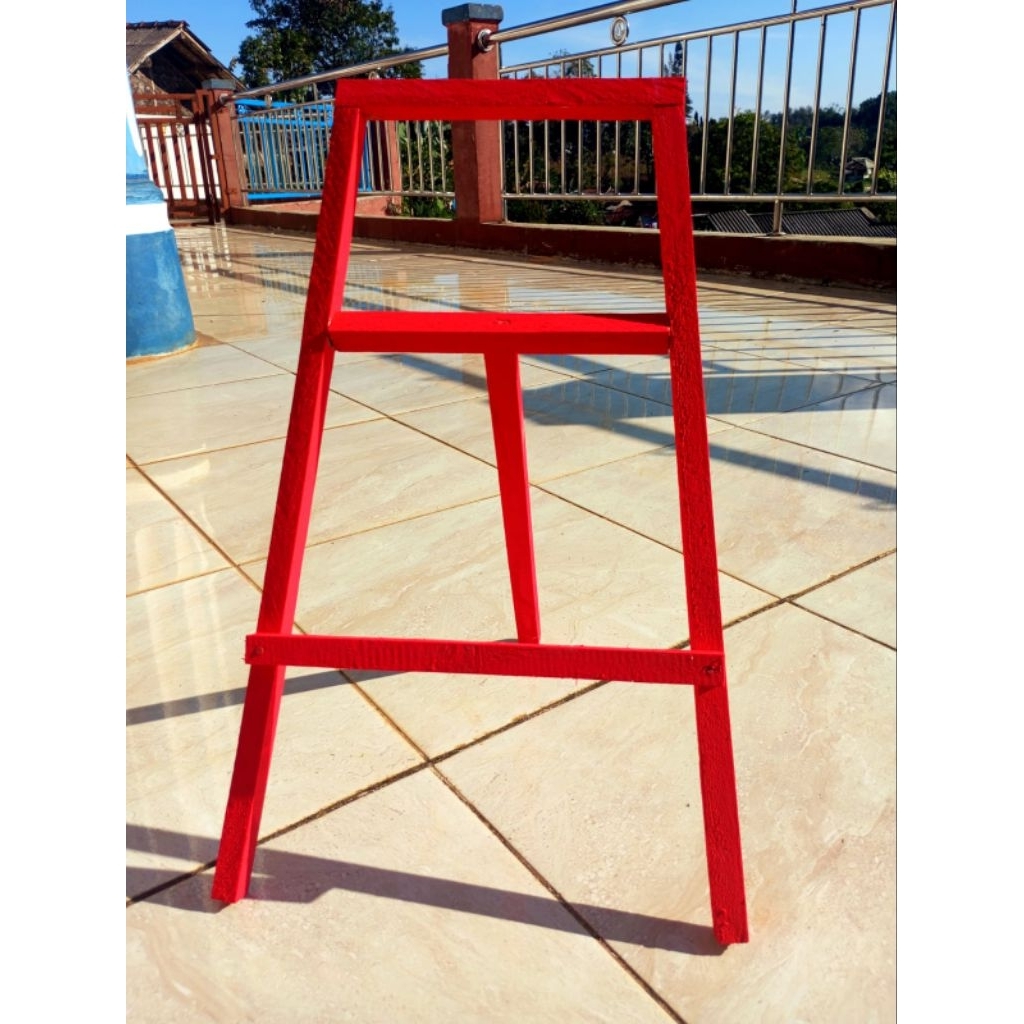 

penyangga papan tulis waitboard.bisa juga buat storopom lukis
