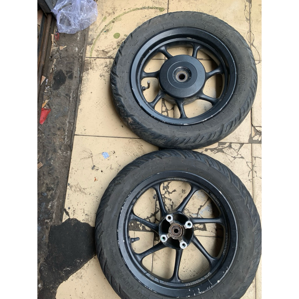 Pelek Honda scoopy