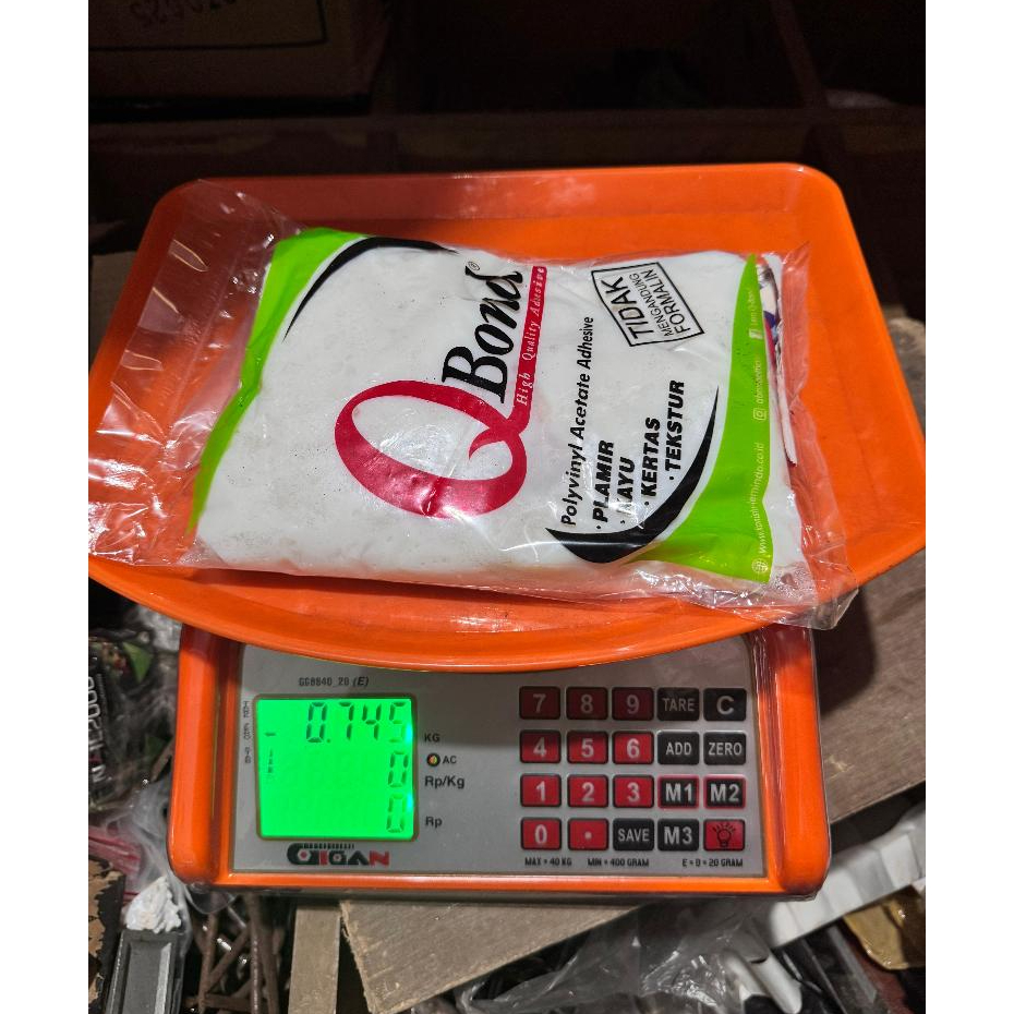 Lem Putih PVAc Qbond kayu/ plamir kantong hijau