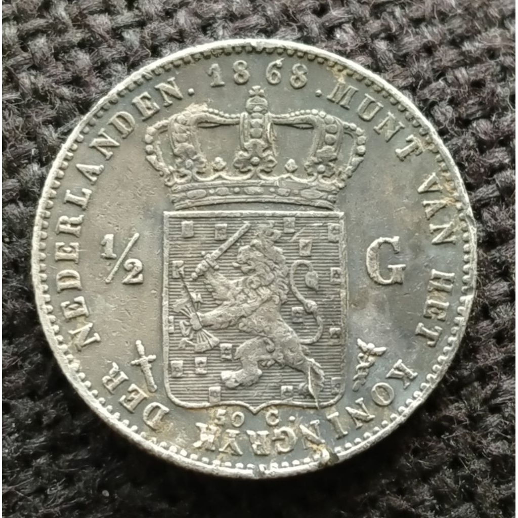 Koin Perak Kuno Belanda 1/2 Gulden Willem III 1868 detail tajam