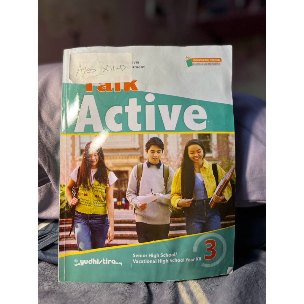 BUKU PAKET BAHASA INGGRIS YUDHISTIRA KELAS 12