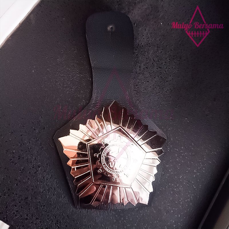 Lencana Tanda Jabatan Pelayaran Jengkolan SMK Pelayaran Negeri Warna Silver - Mulyo Bersama