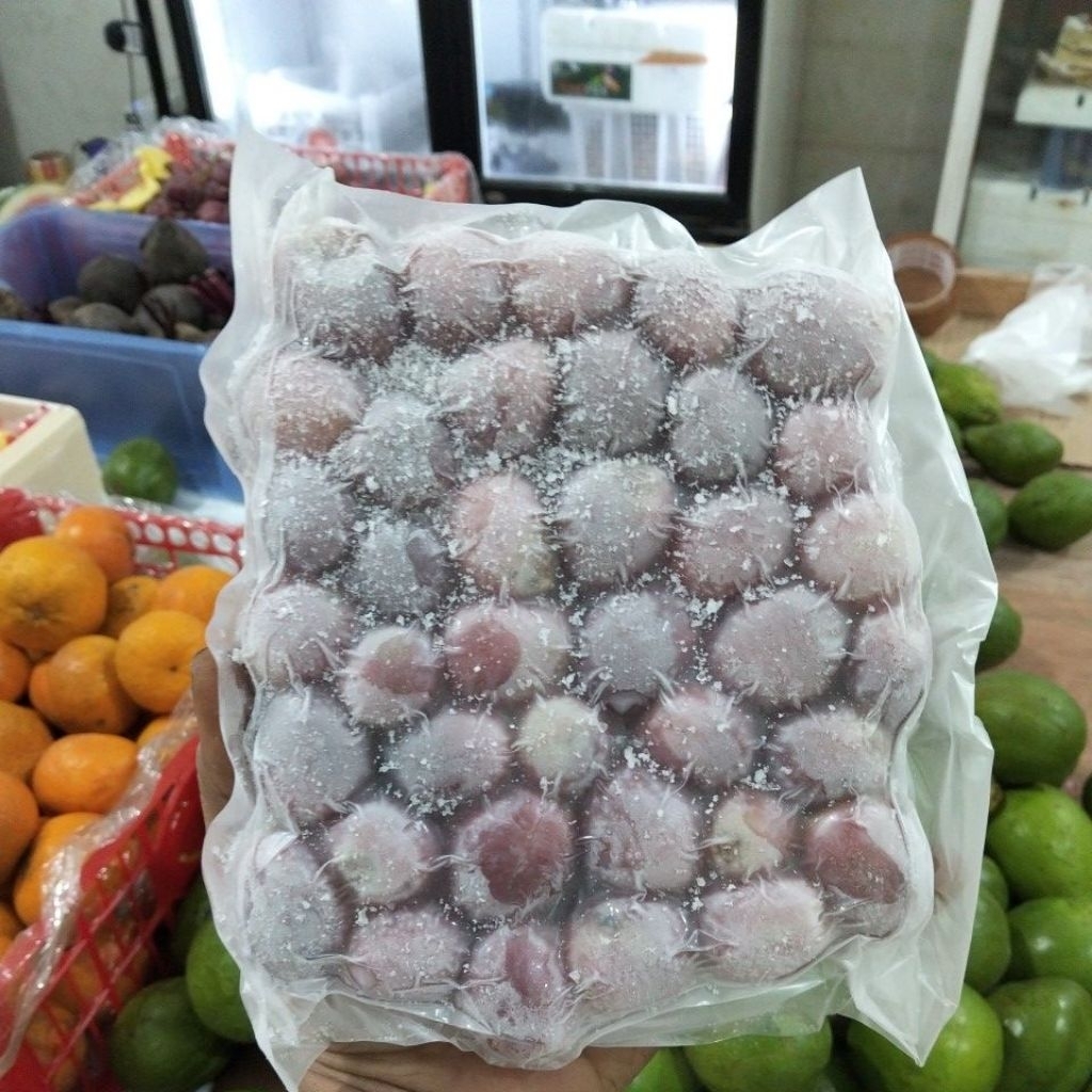 

Buah anggur Merah Ausi Frozen // Anggur Merah Beku resh 1kg