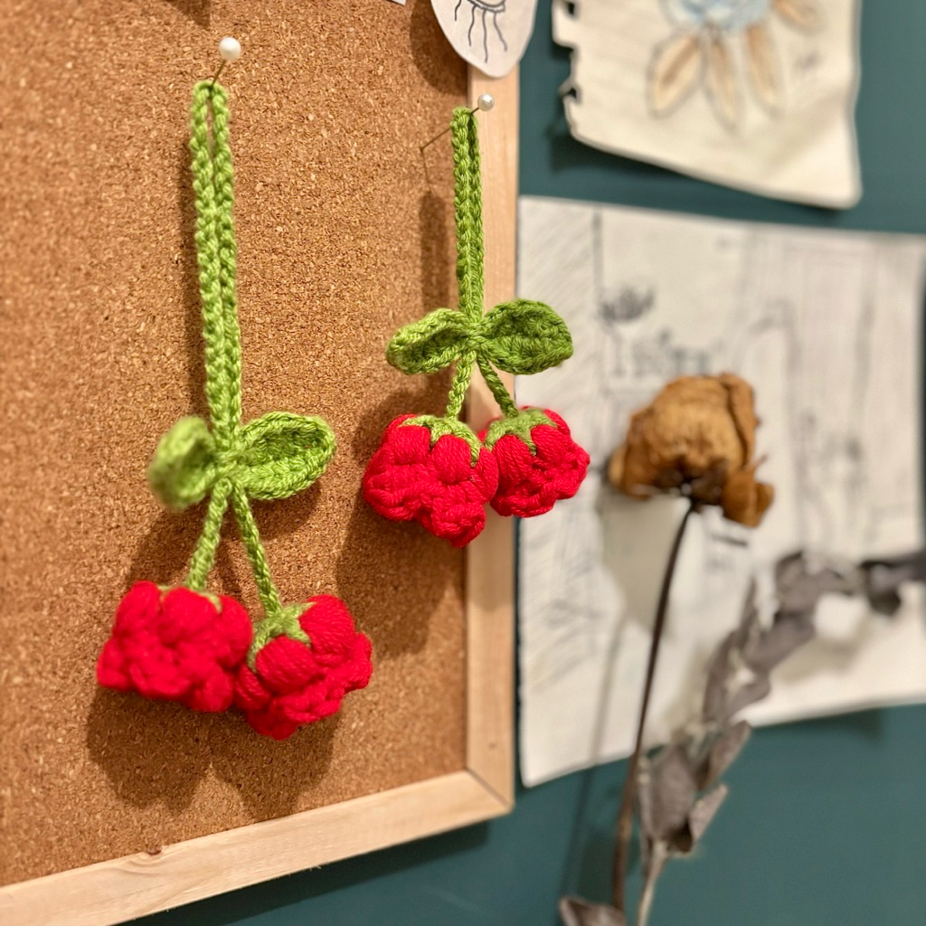 lily of the valley crochet keychain