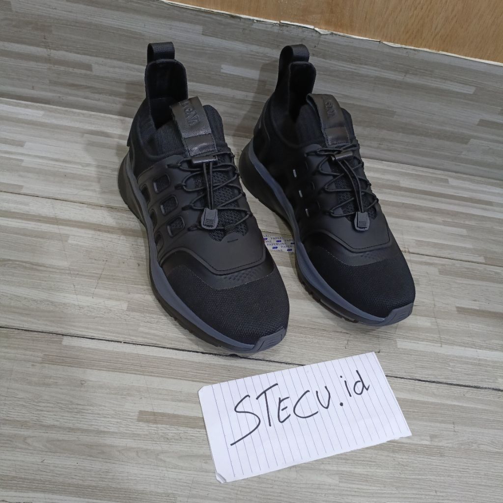 sepatu pria sneaker ez1 slip on cowok hitam