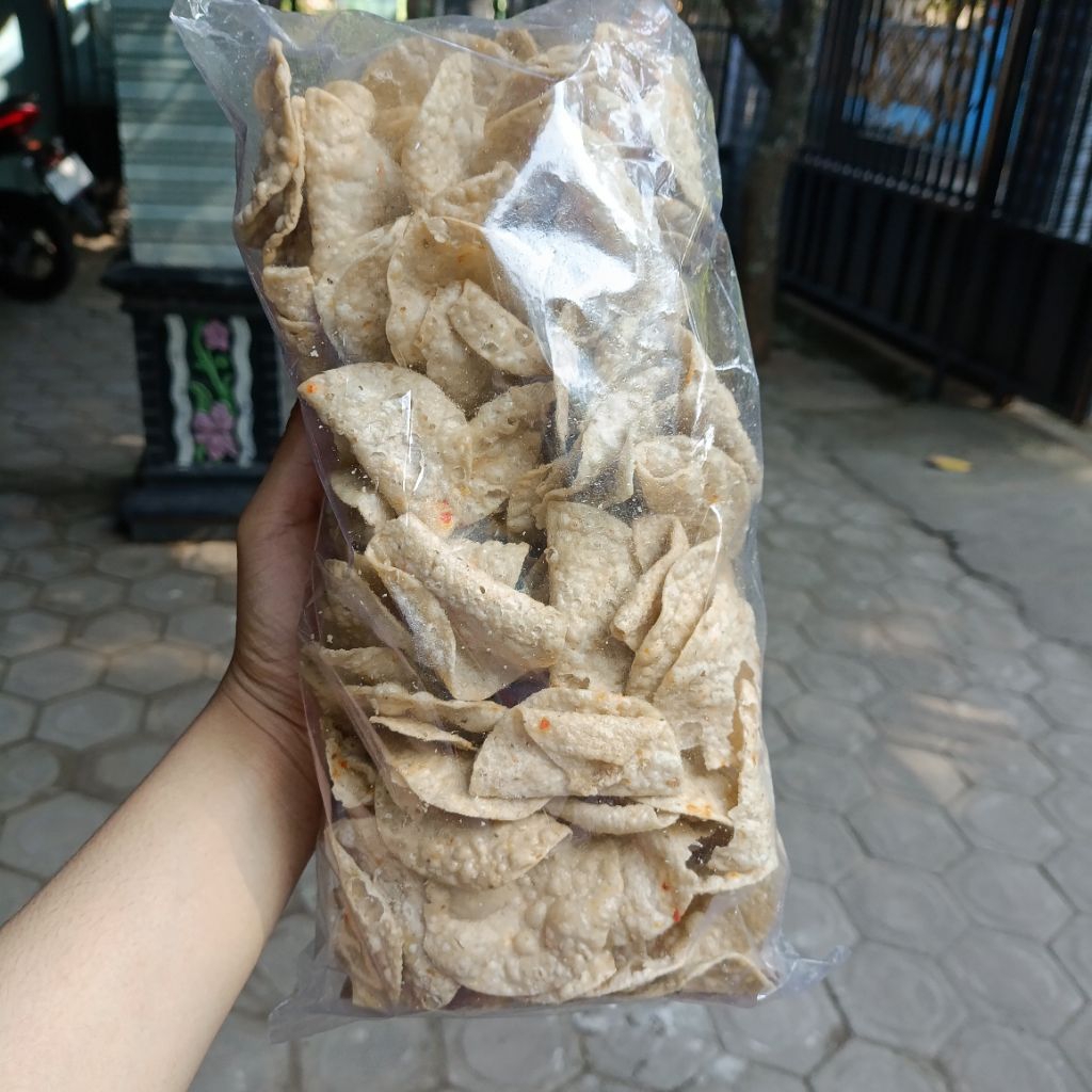 

Kripik Lamuk Cesbul Khas Kediri Barat