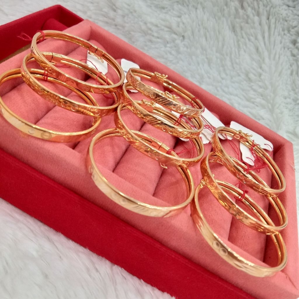 gelang cartier anak 6karat Bracelets Elegan Hadiah