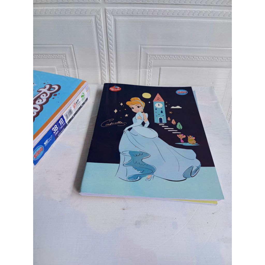 

Buku tulis SIDU 38 Lembar (1 buku)