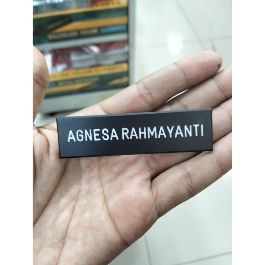 

name tage papan gravir 2x8cm full doff