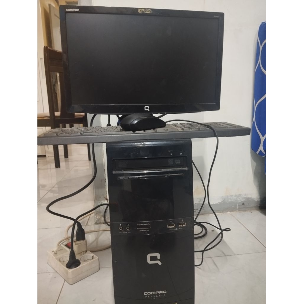 SEPAKET PC KOMPUTER COMPAQ PRESARIO CQ-3000 SERIES LENGKAP SIAP PAKAI