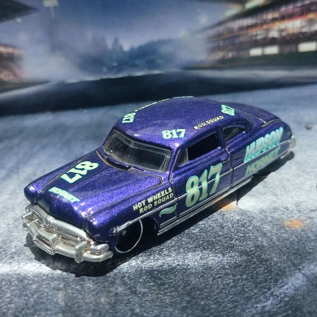 diecast hotwheels hot wheels  hw diecast replika Hudson hornet ungu loose