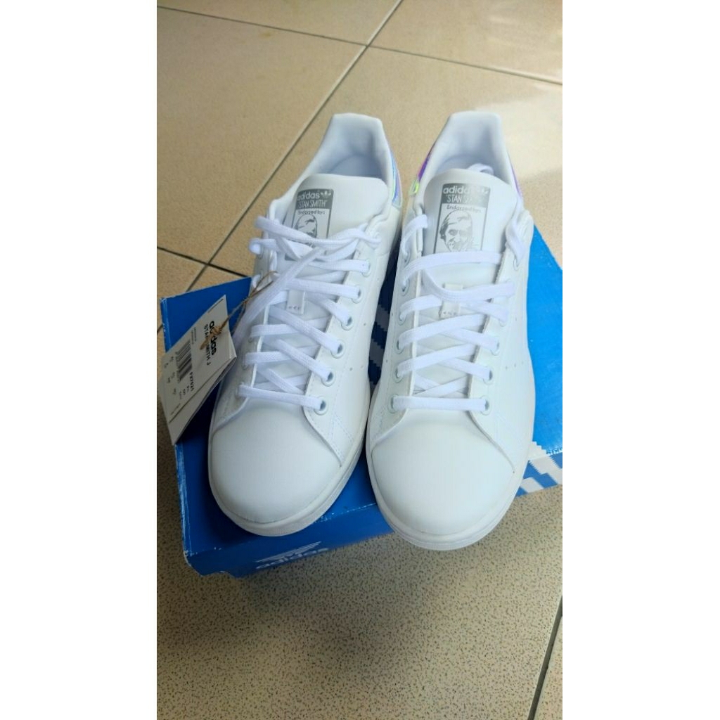 Adid*s Stan Smith J ori