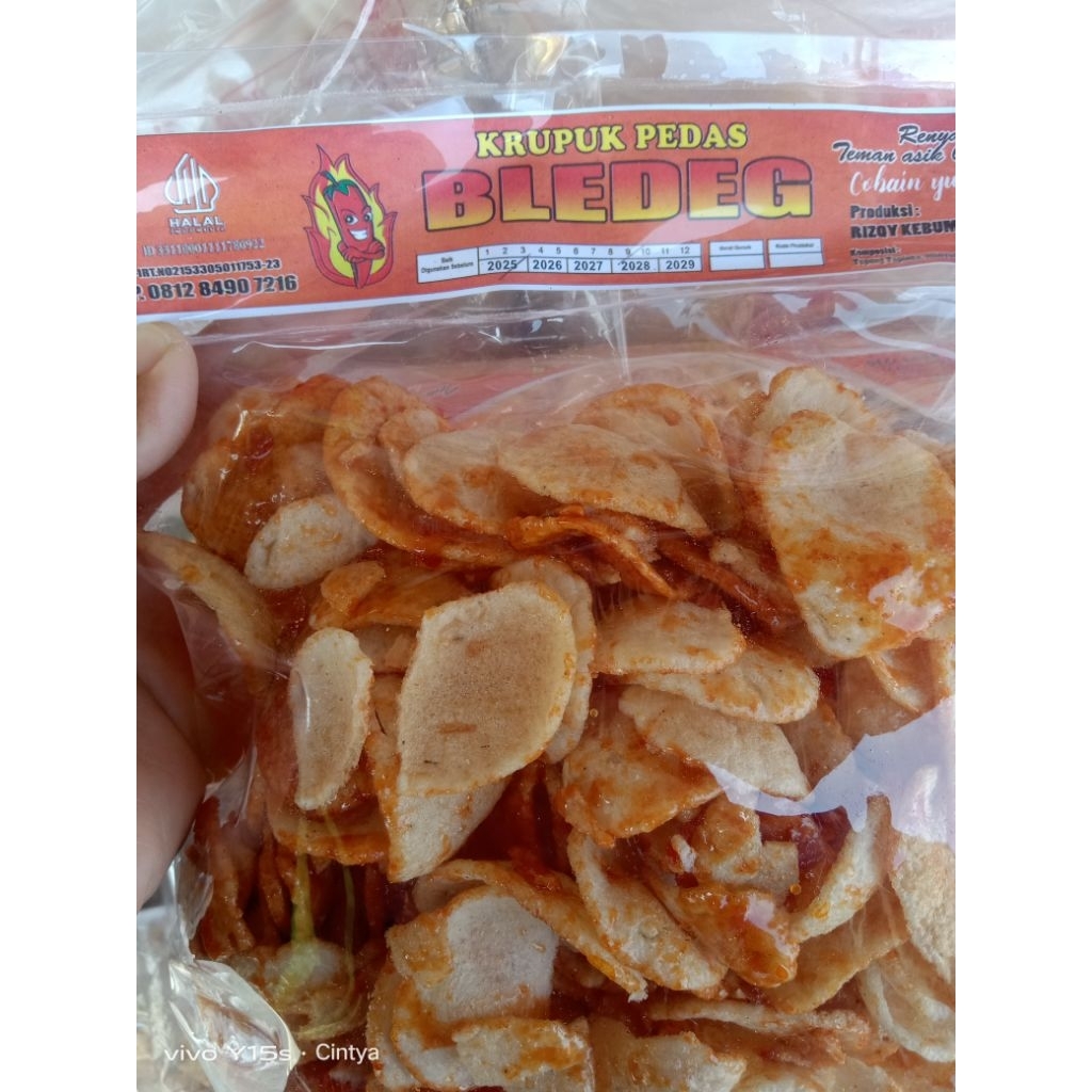 

Kerupuk Pedas renyah, lezat dan gurih