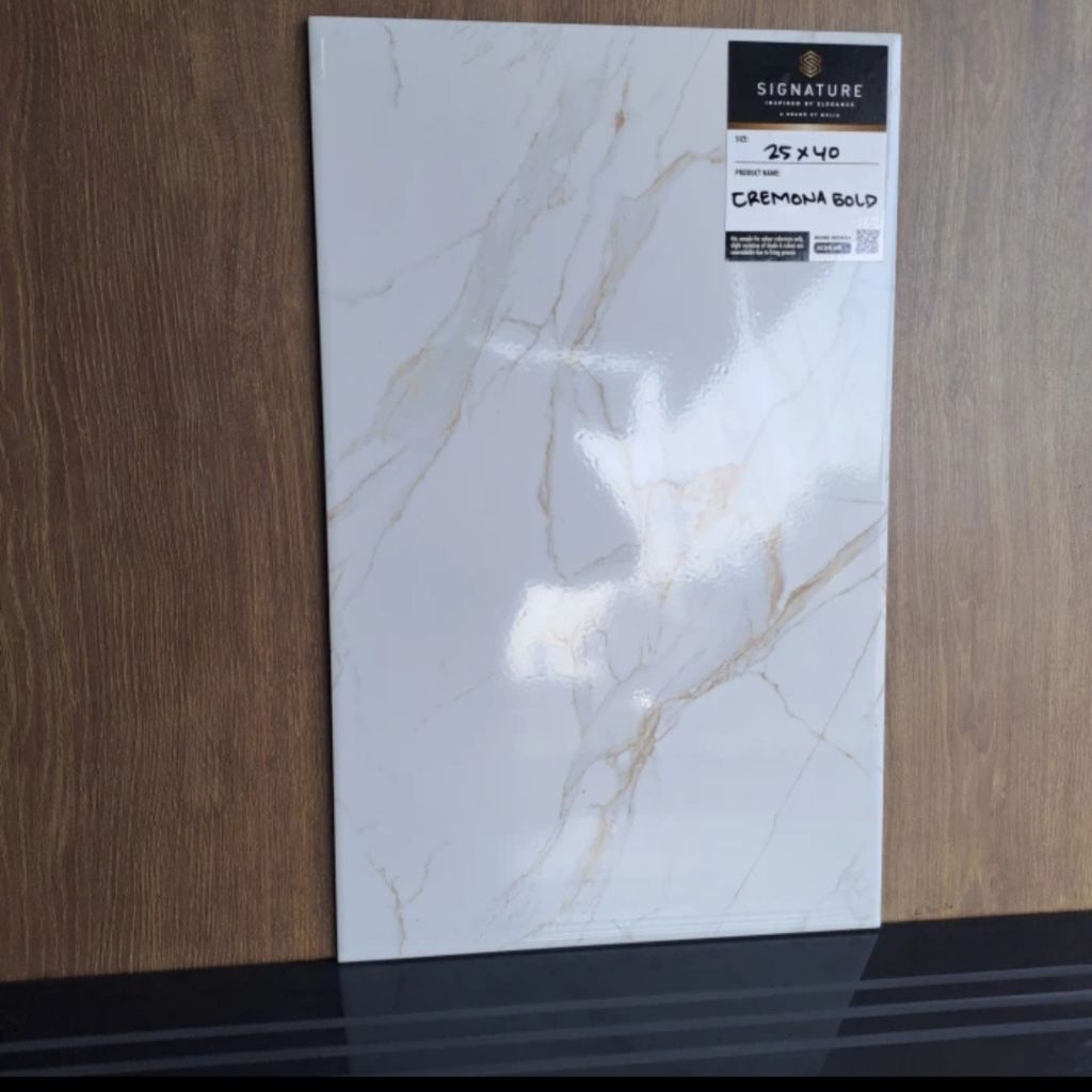Keramik dinding 25x40 cremona gold signature
