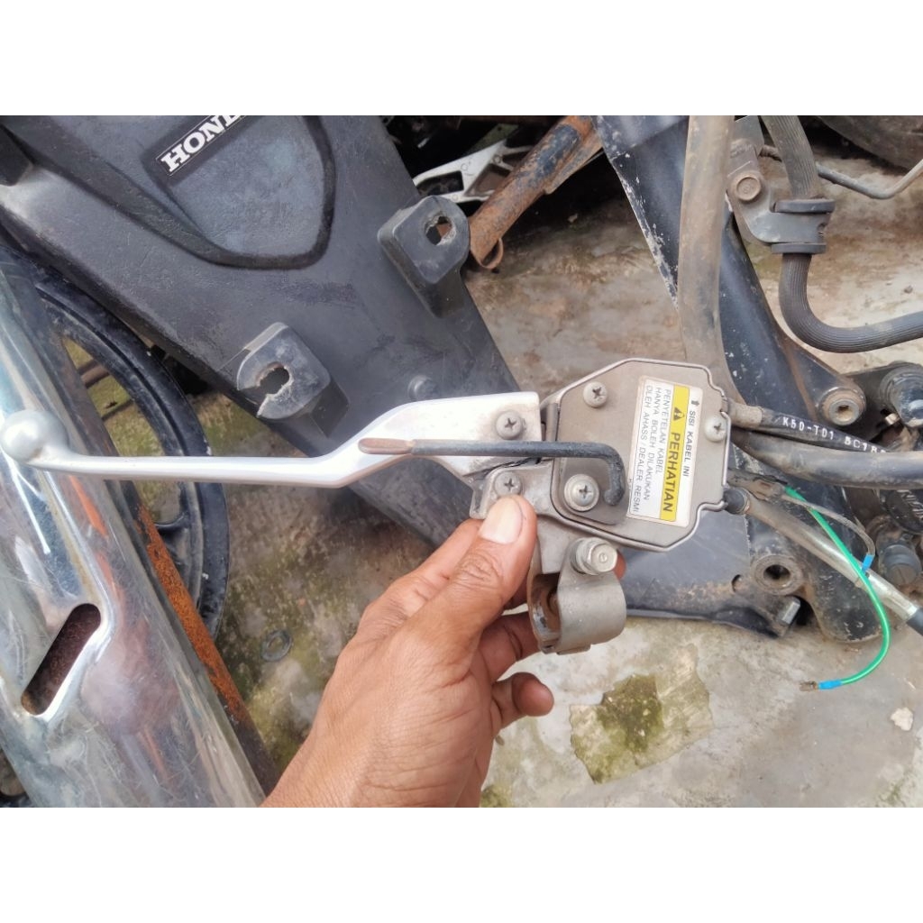 HANDEL REM COMBI BRAKE VARIO 125 OLD 125 LED 150 LED OLD SECOND ORIGINAL