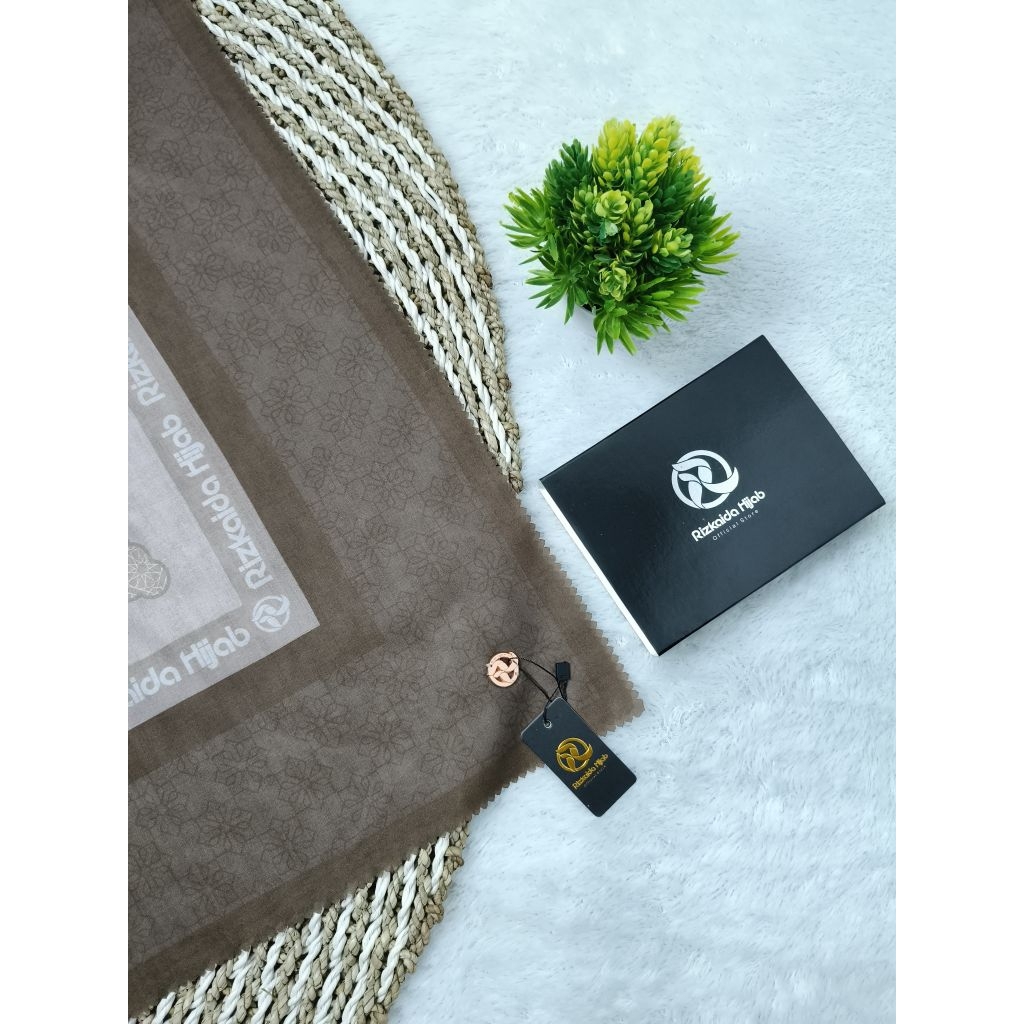 RIZKAIDA HIJAB MOTIF ETNIK PRINTING [A0013] LOGO BESI ALOY KERUDUNG UKURAN SYARI 120x120cm jilbab se