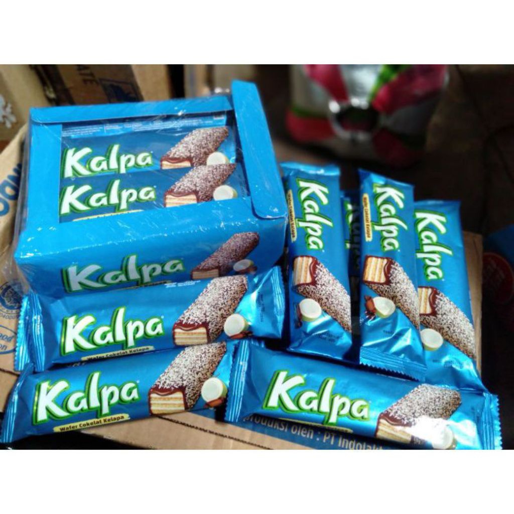 

Kalpa Wafer Coklat Tabur Kelapa Isi 12pcs/Kotak