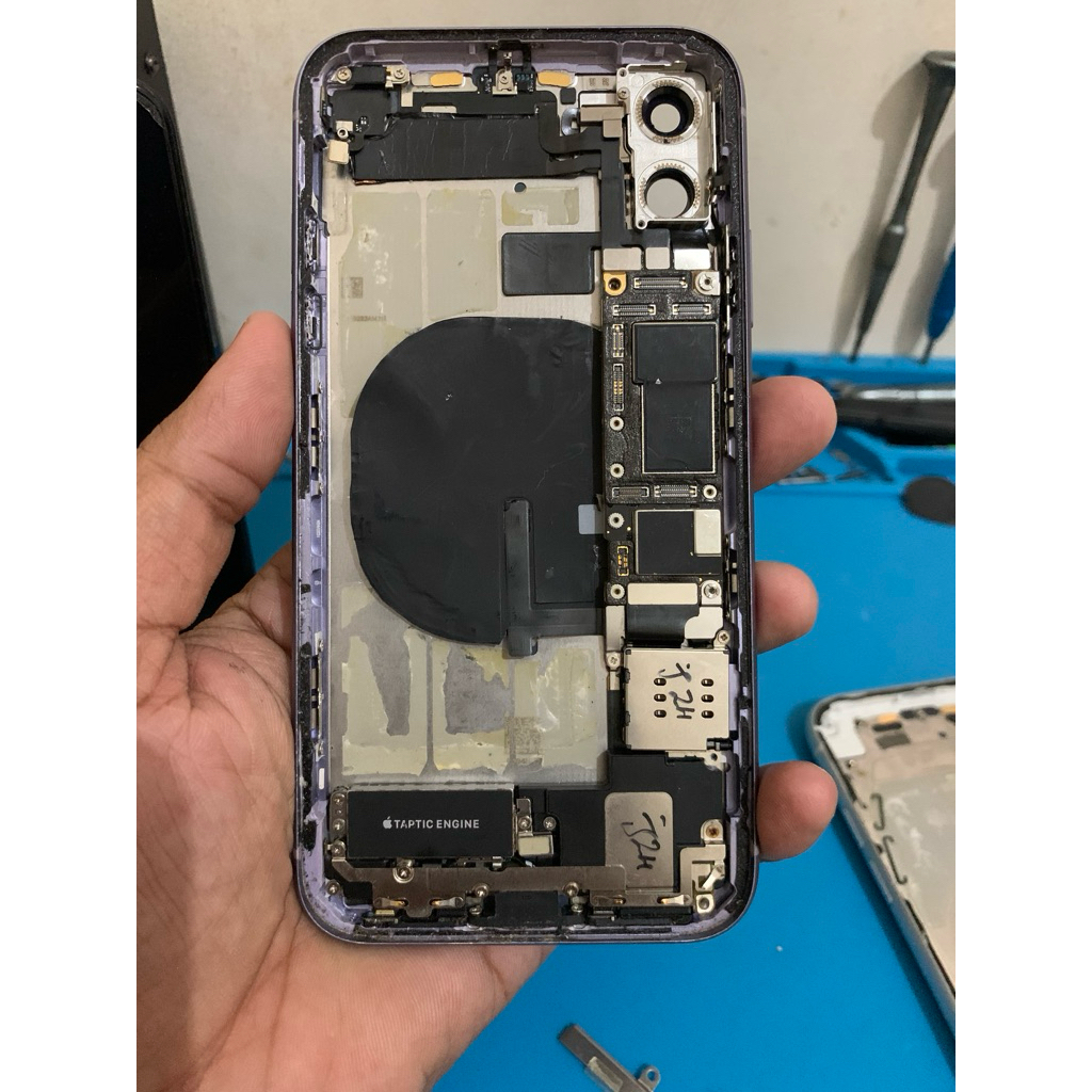MESIN IPHONE 11 128 ORIGINAL LOCK