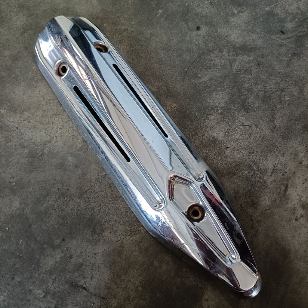 Tameng knalpot cover tutup pelindung knalpot Yamaha Mx new 135 jupiter mx new 135 asli lepasan motor