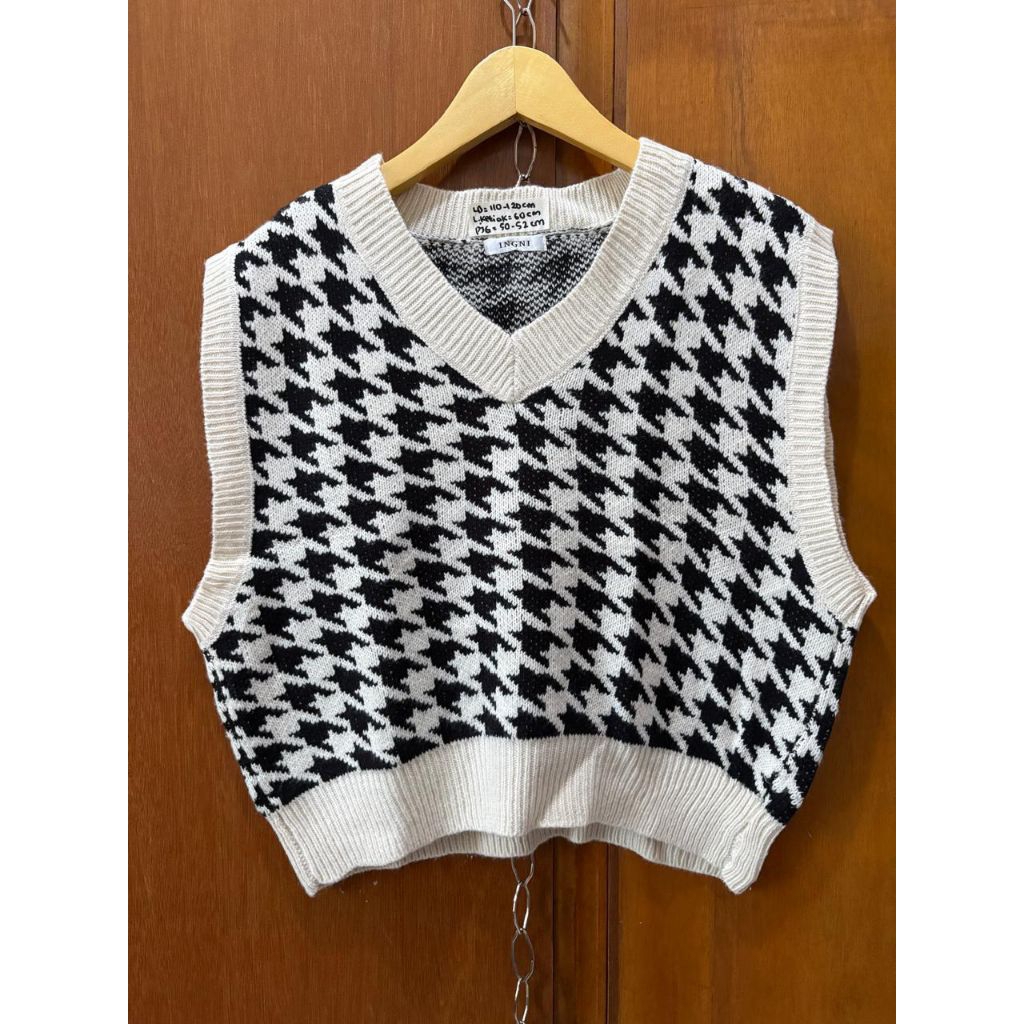 Vest motif HS, Brand Ingni, Rare item, premium