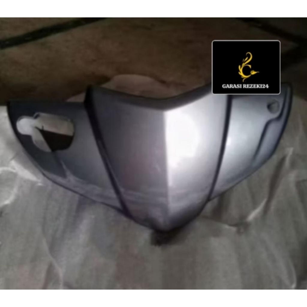 batok kepala depan Honda Vario 110 karbu lama abu abu  warna