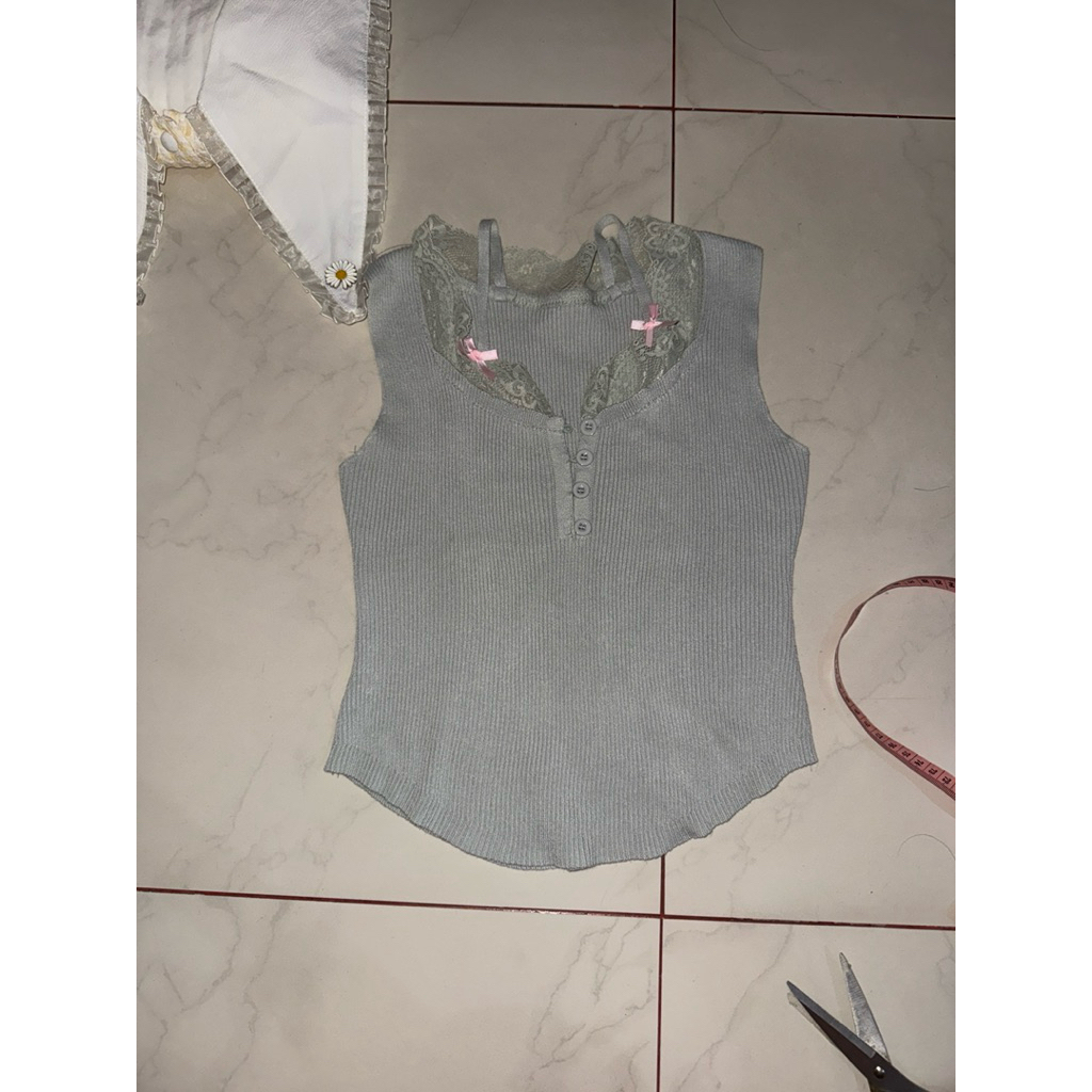 Grey Coquette Top (preloved)