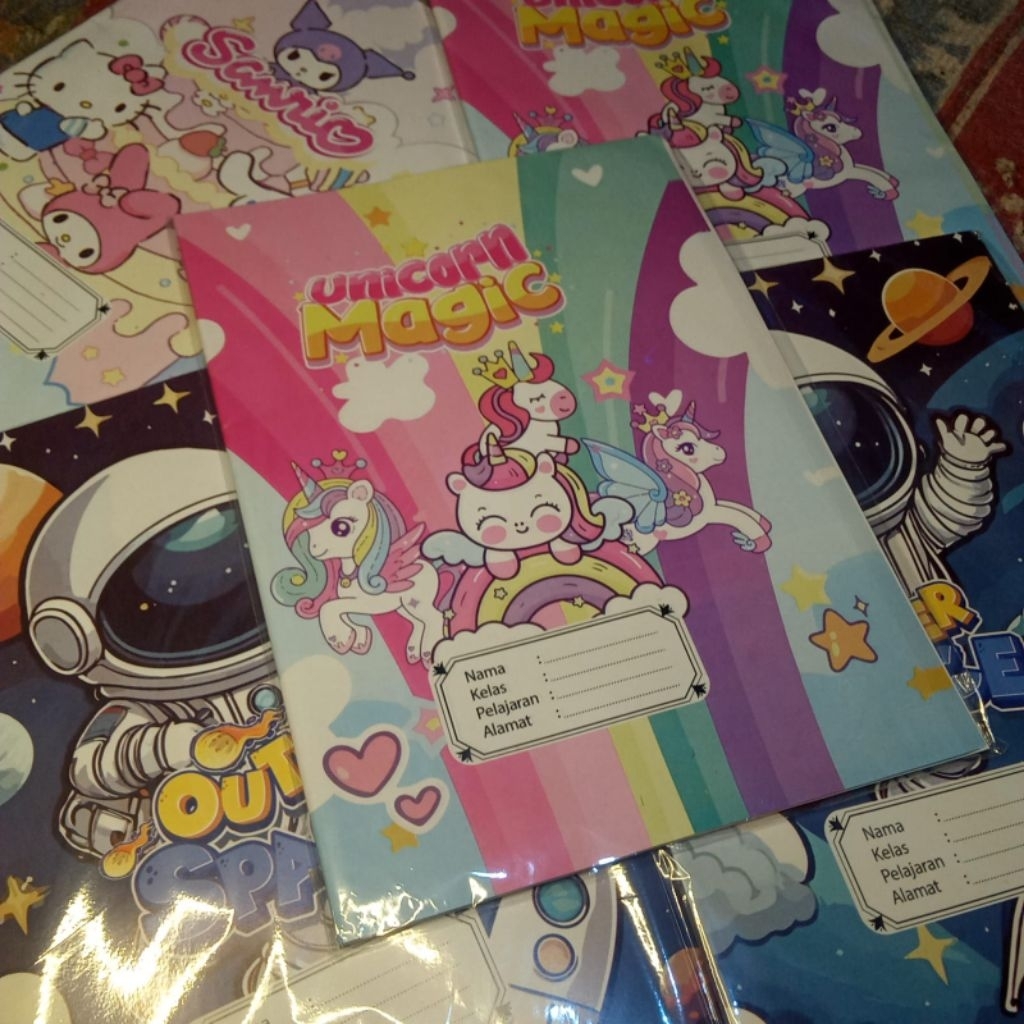

Sampul buku unicorn Sanrio Spiderman astronot cars marvel / Sampul buku fancy kwarto isi 20pcs ( 1 pack ) / sampul buku murah cantik karakter