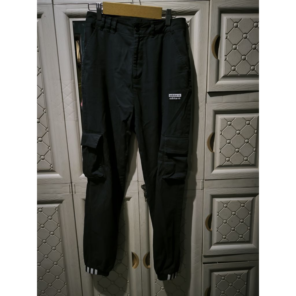 Adidas jogger cargo original