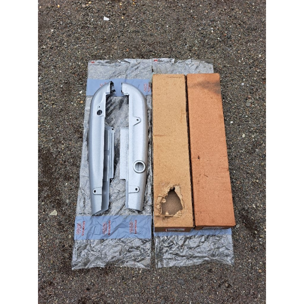 Katengkas tutup rantai honda kirana 125 Original AHM Astra Honda Motor