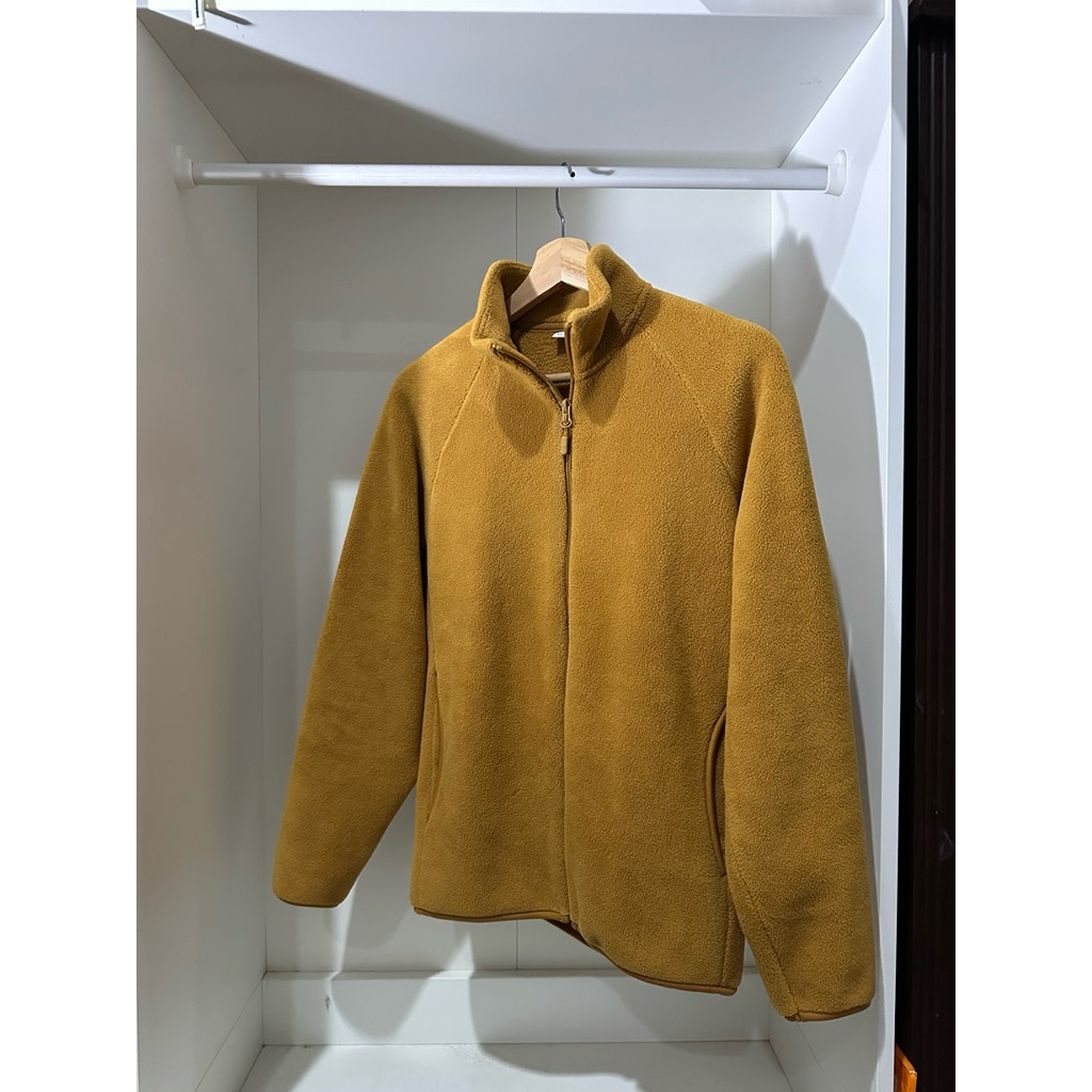 PRELOVED JAKET UNIQLO