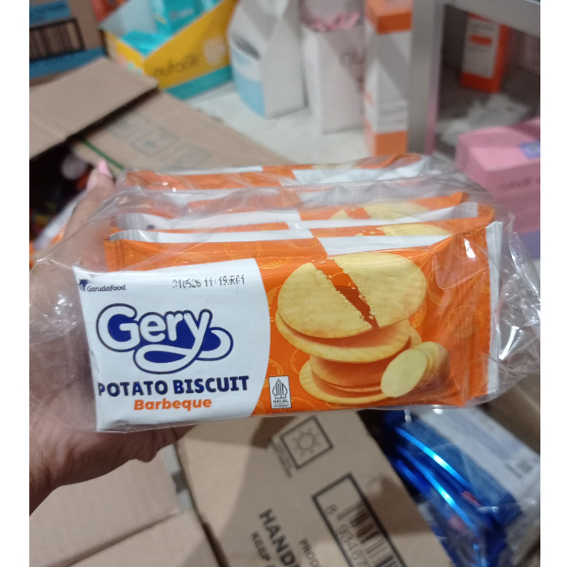 

(Perpack Isi 10) GERY POTATO BISCUIT BARBEQUE 10 x 17Gr