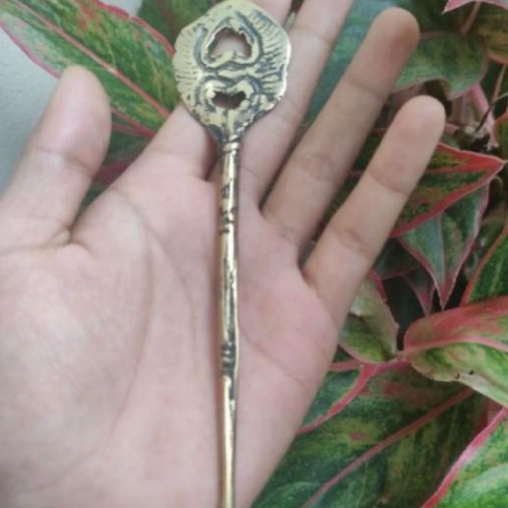 tusuk konde bunga kuningan