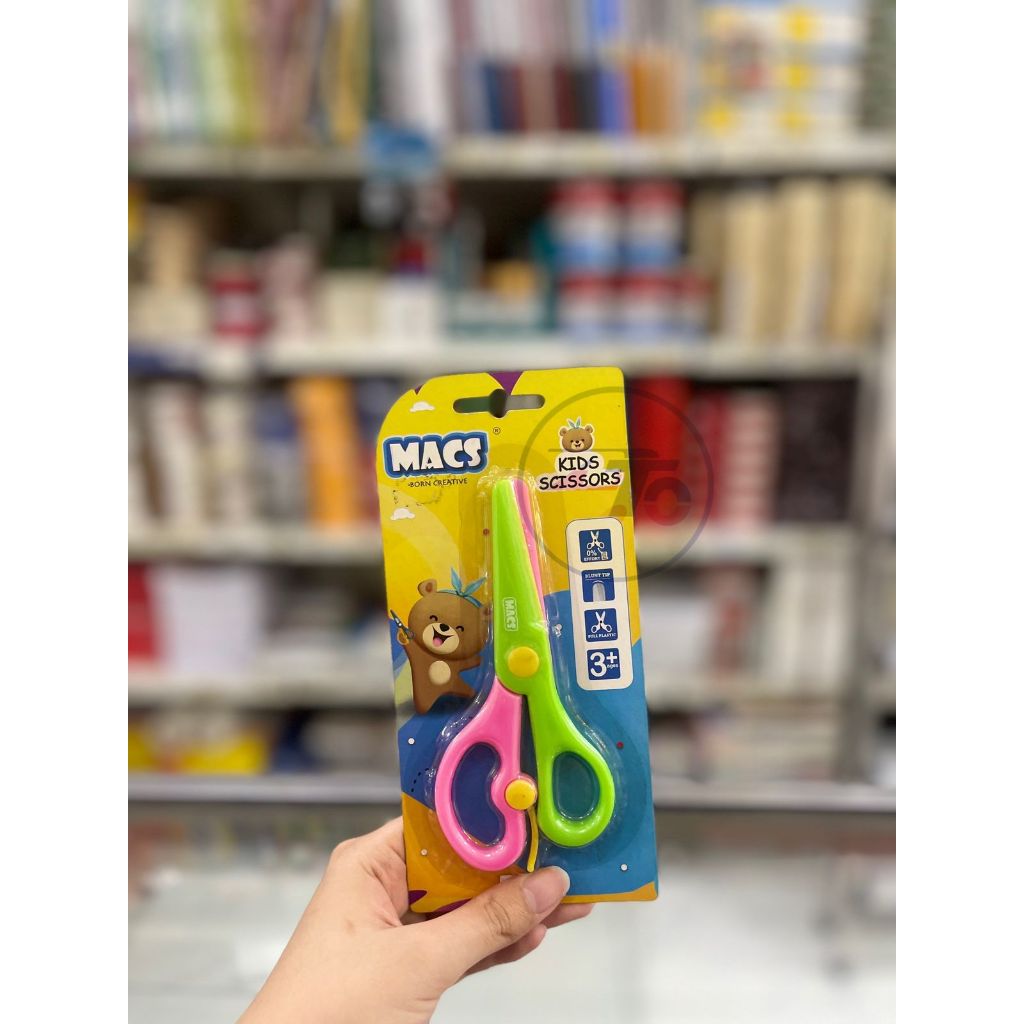 

(1 PCS) GUNTING MACS KIDS / GUNTING ANAK / KIDS SCISSORS / GUNTING KIDS / GUNTING KERTAS / GUNTING PLASTIK / GUNTING KECIL / GUNTING SEKOLAH