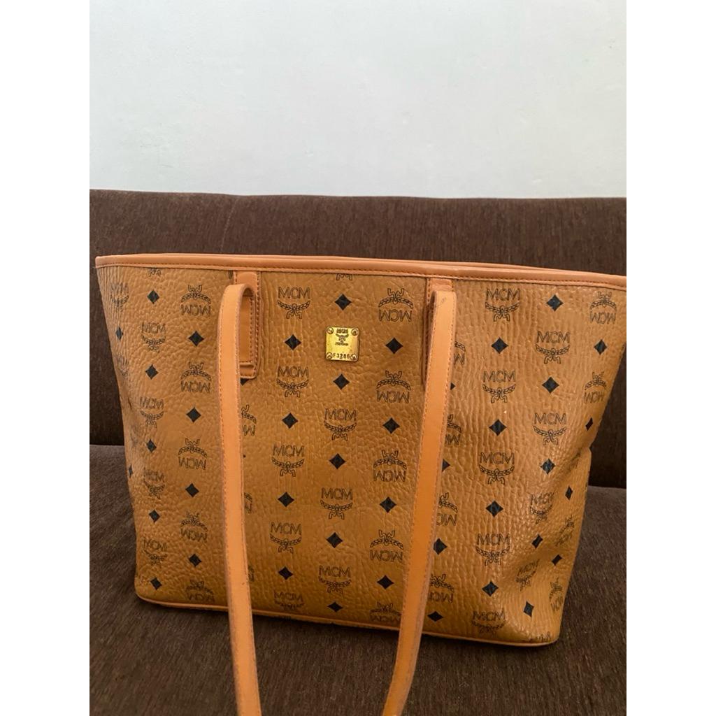 mcm totebag preloved