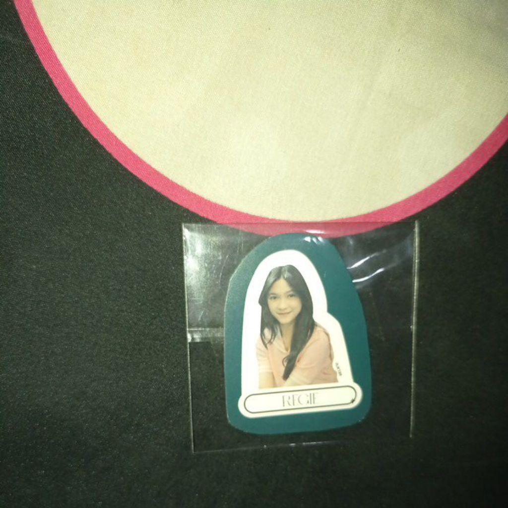 

sticker reggie a gaze of dream official jkt48