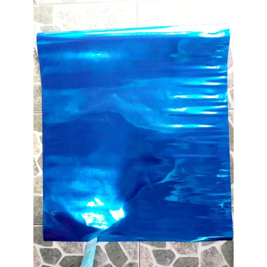 

sampul metalik warna biru
