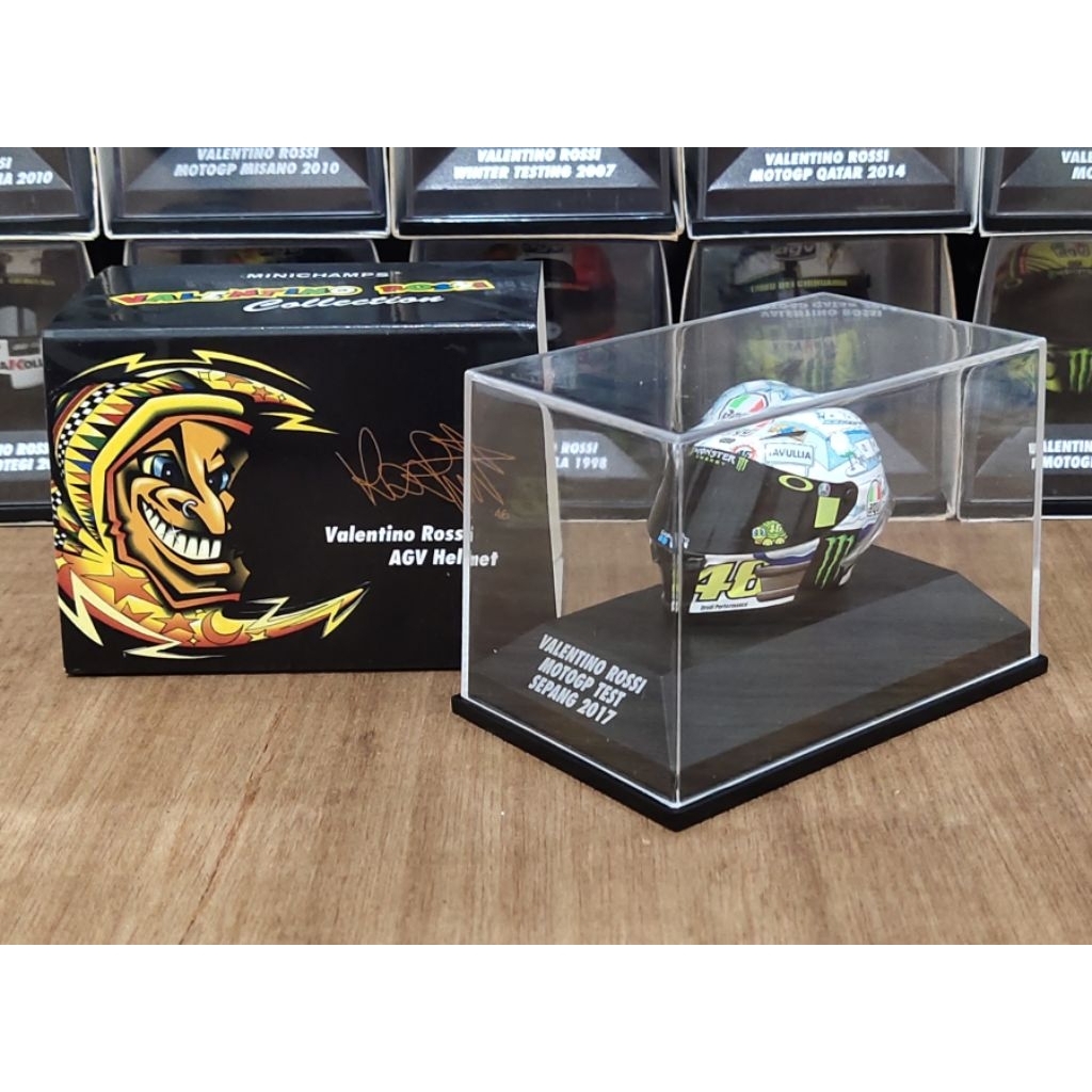 Minichamps Valentino Rossi 1/8 helmet MotoGP Test Sepang 2017.