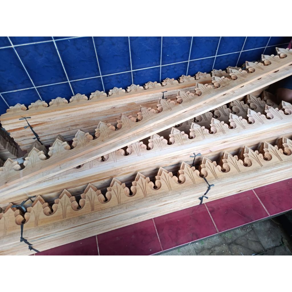 lisplang kayu jati motif ukiran