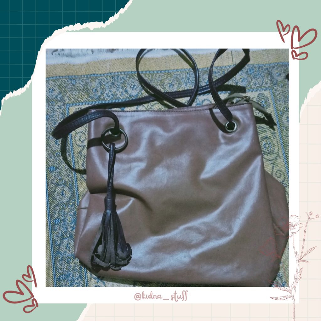 *PRELOVED* Tas Selempang/Tas Bahu/Tweely Bag