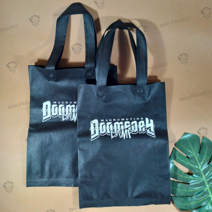 

Cetak Goodie Bag Custom HLS 30x40x10cm