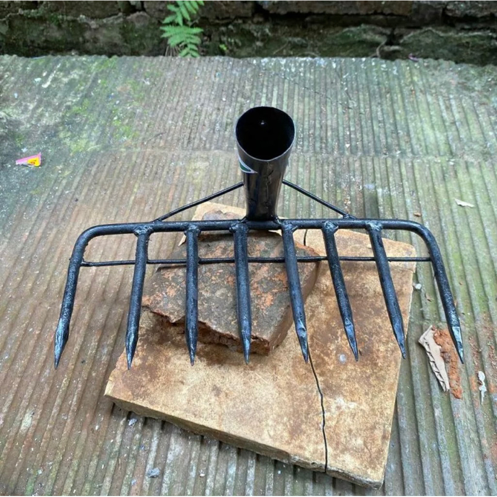 Mata Cangkul Garukan Sampah Gigi 8 - Garukan Tanah Garukan Multifungsi / Garukan Sampah