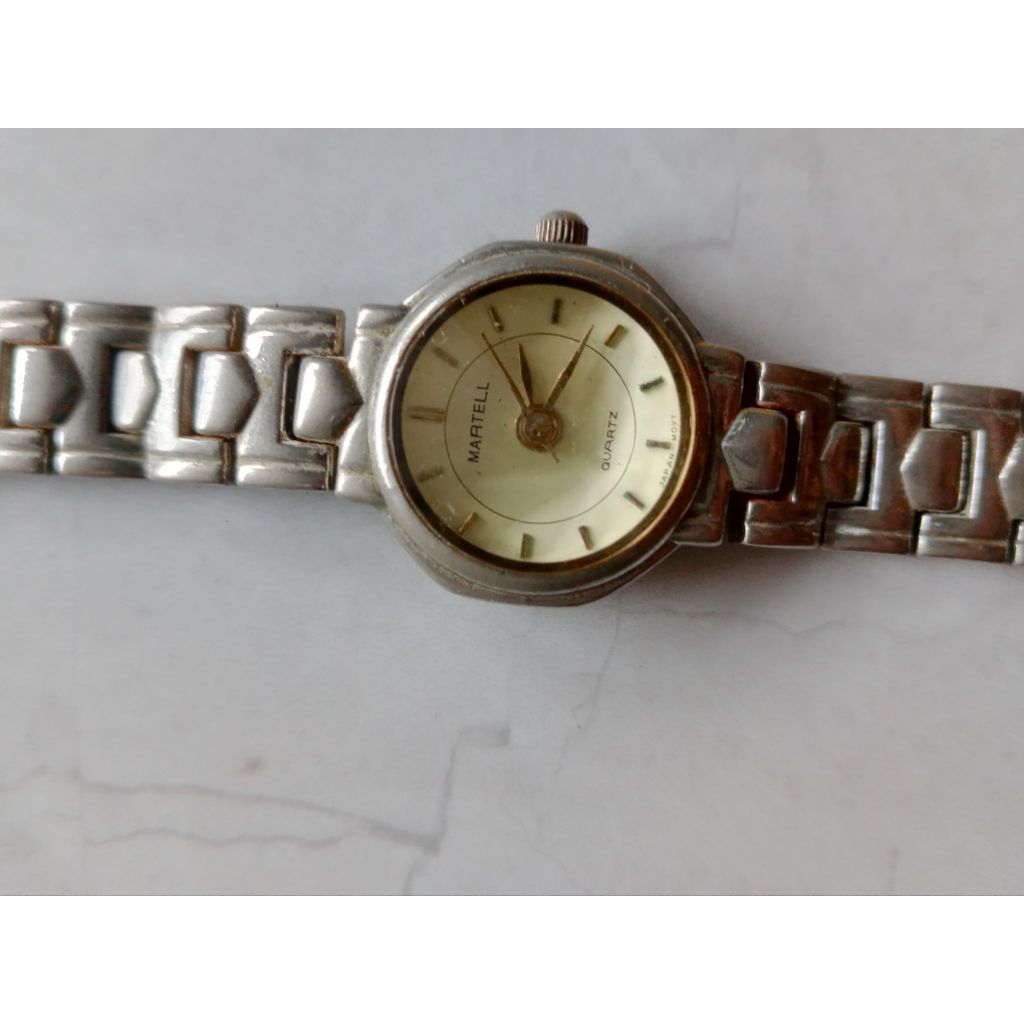 jam cewe Martel preloved