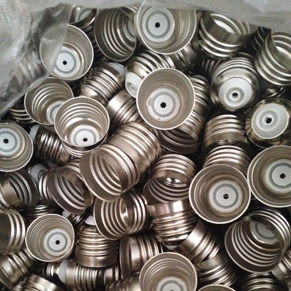 drat lampu ukuran e27 + paku drat