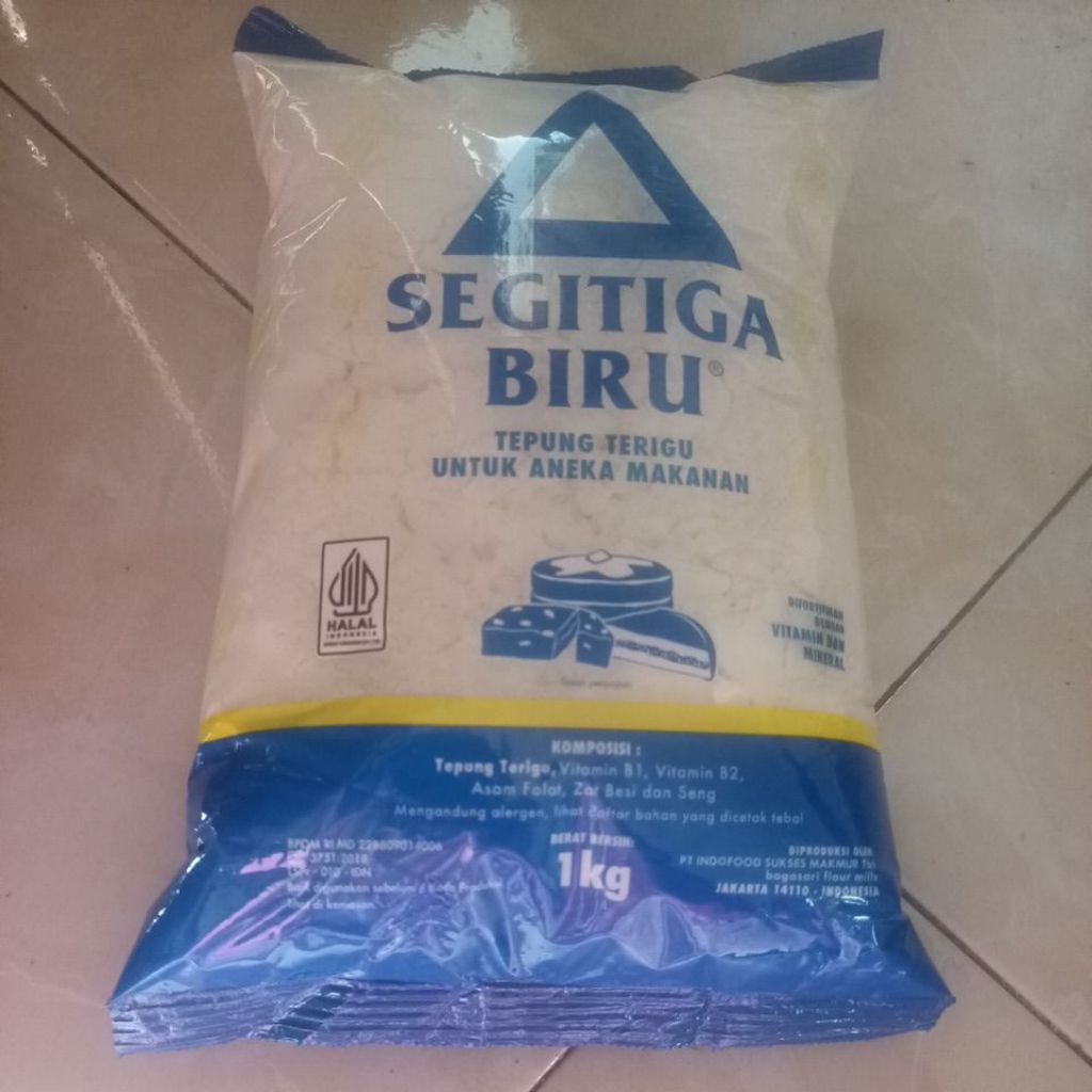 

Tepung Terigu SEGITIGA BIRU ecer 1kg
