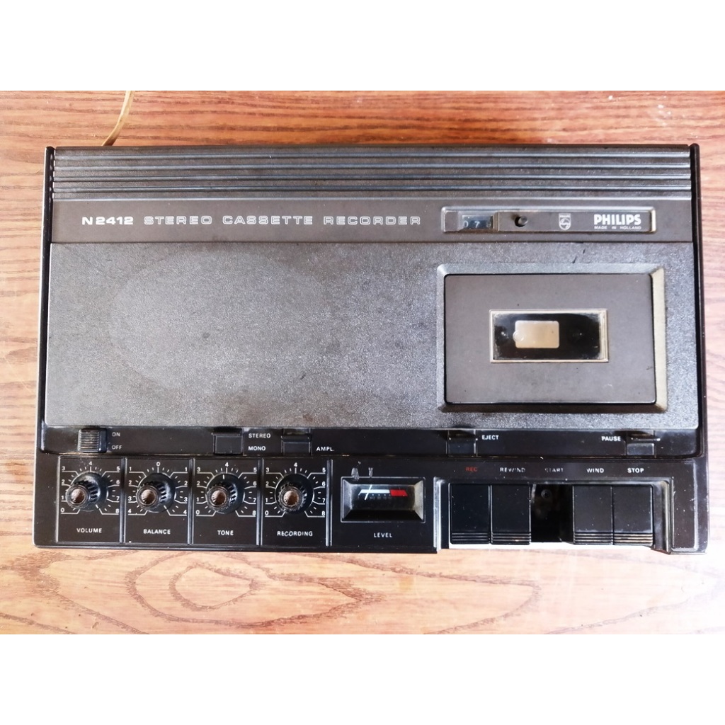Tape deck jadul PHILIPS N2412 mati