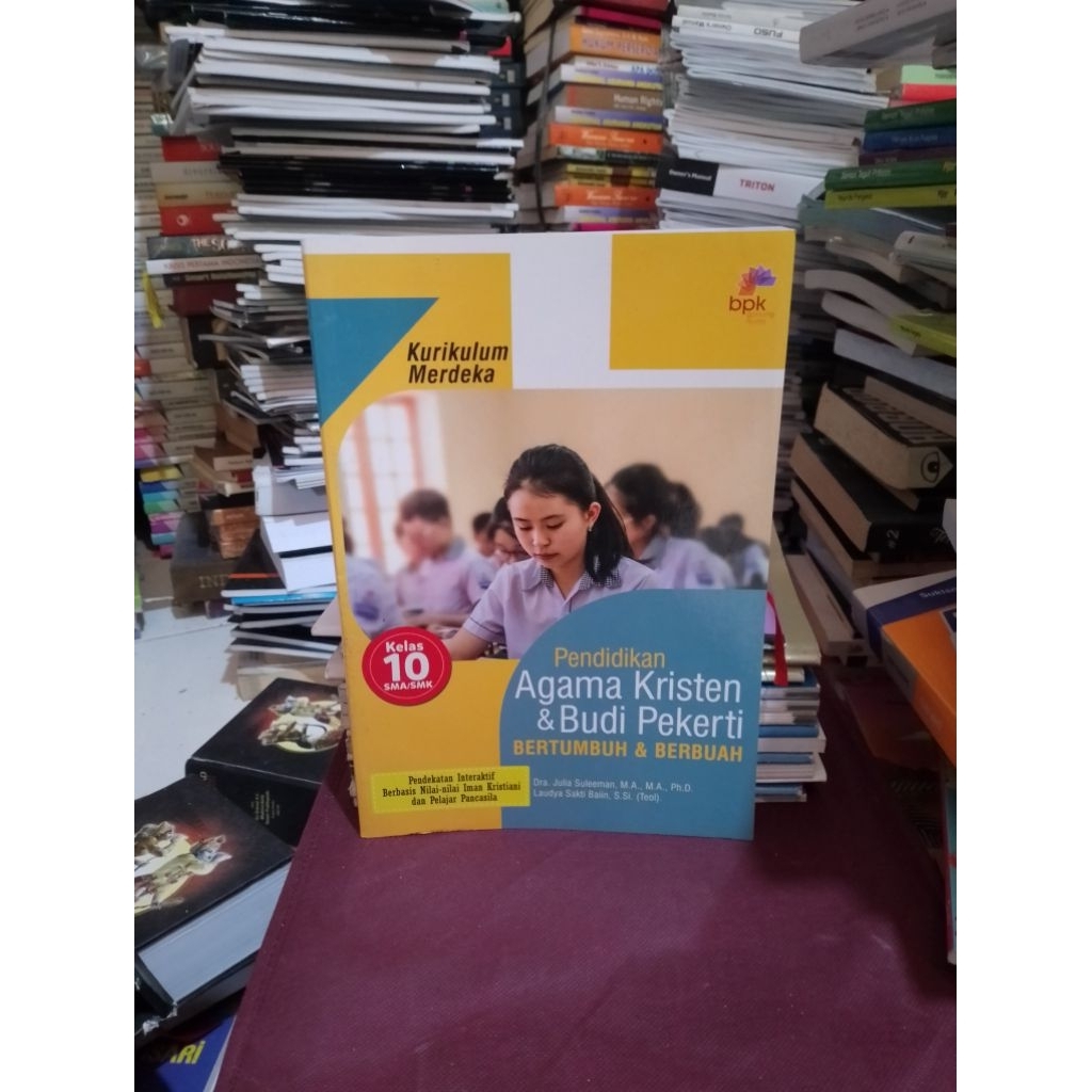 buku original - pendidikan agama kristen dan budi pekerti untuk SMA kelas 10 K merdeka BPK gunung mu
