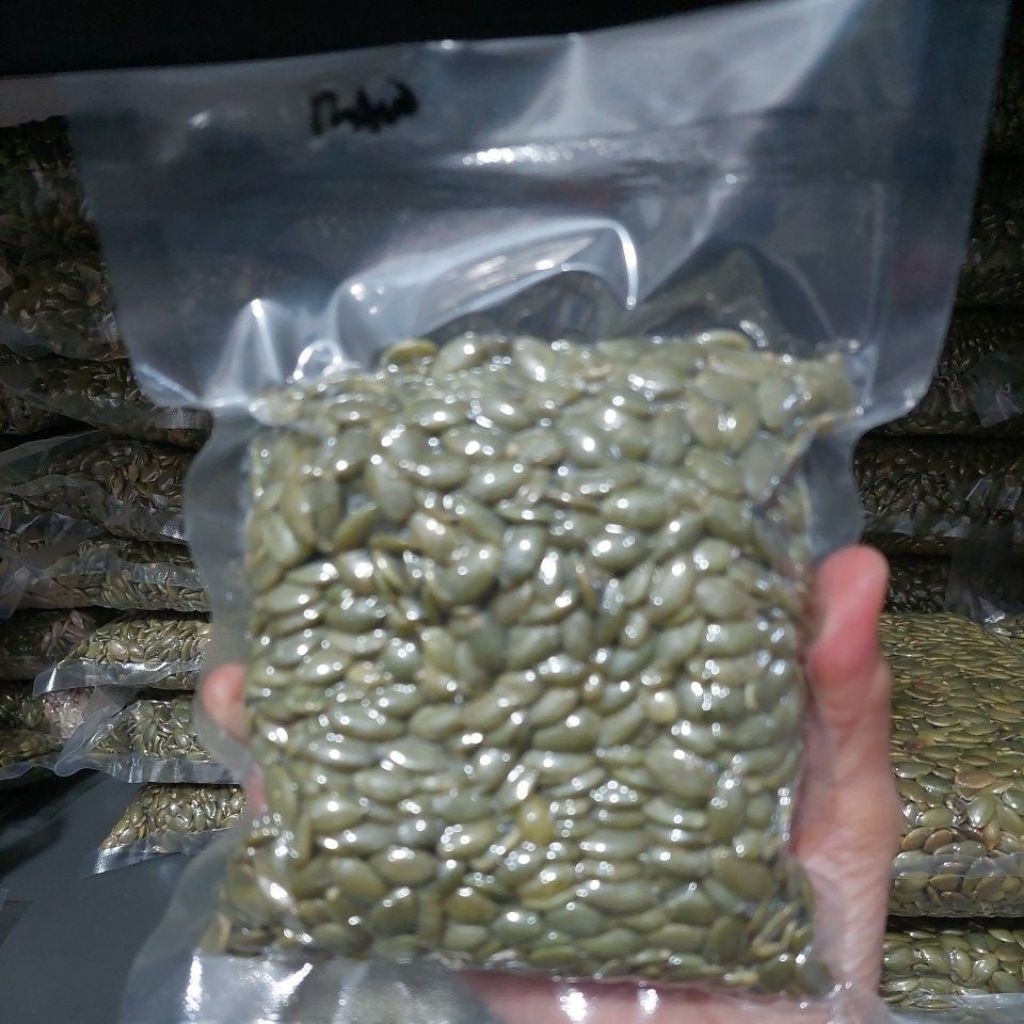 

Pumpkin seed mentah kemasan 250 gram